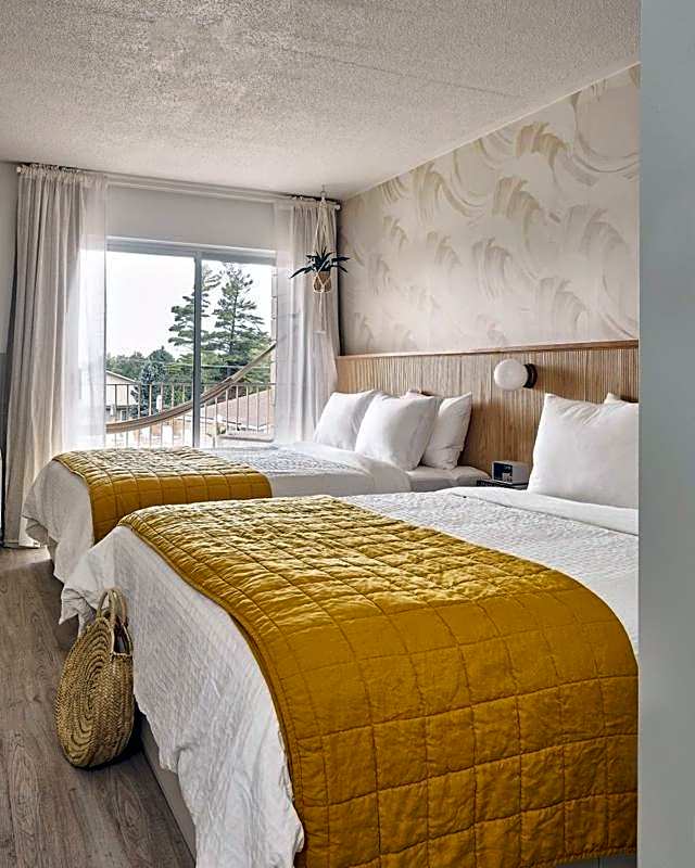 The June Motel, Sauble Beach