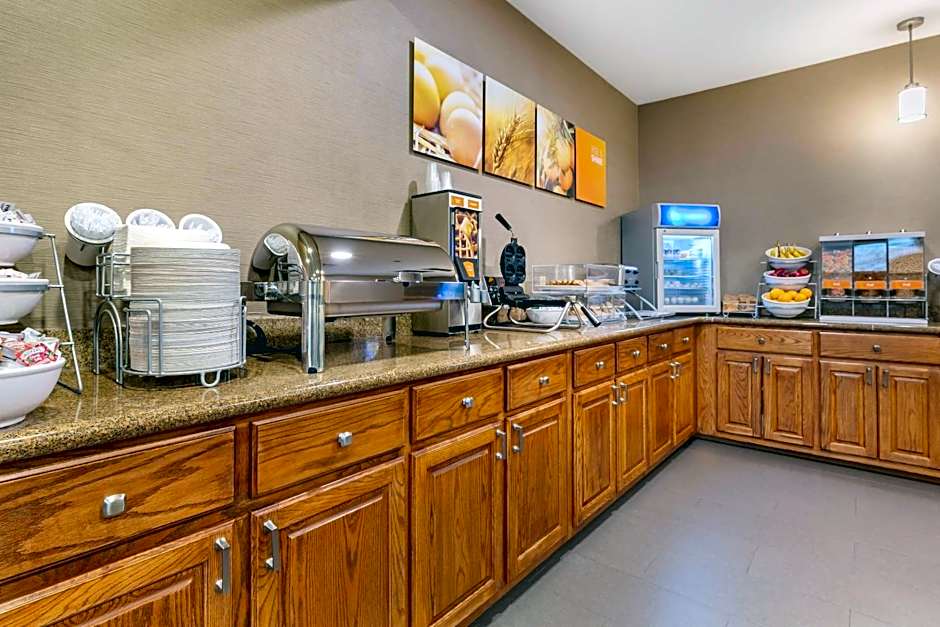 Comfort Suites Batesville