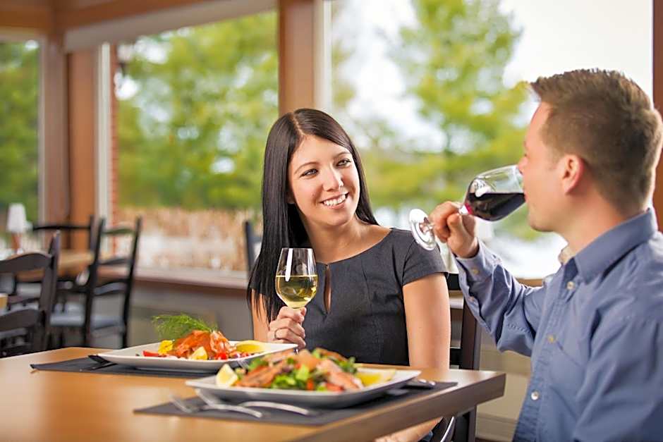 Auberge du Lac-à-l'Eau-Claire