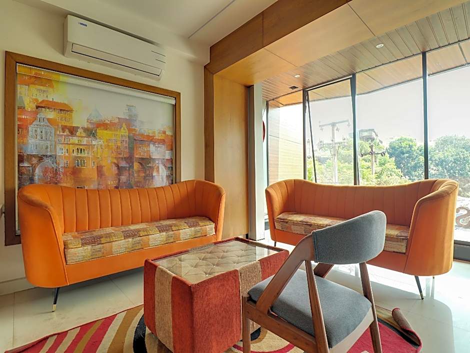 Super Oyo Townhouse 1144 Hotel RCC 7 Lamps – Visakhapatnam, WI