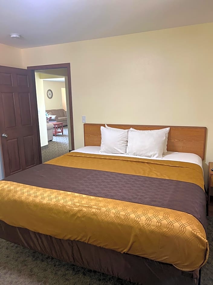 All Star Inn & Suites
