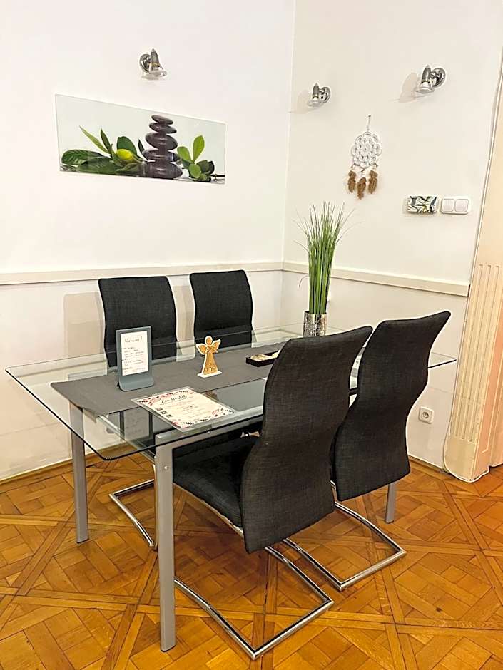 Zen Hostel by Central Market