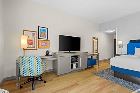 King Room with Sofa Bed - Non-Smoking