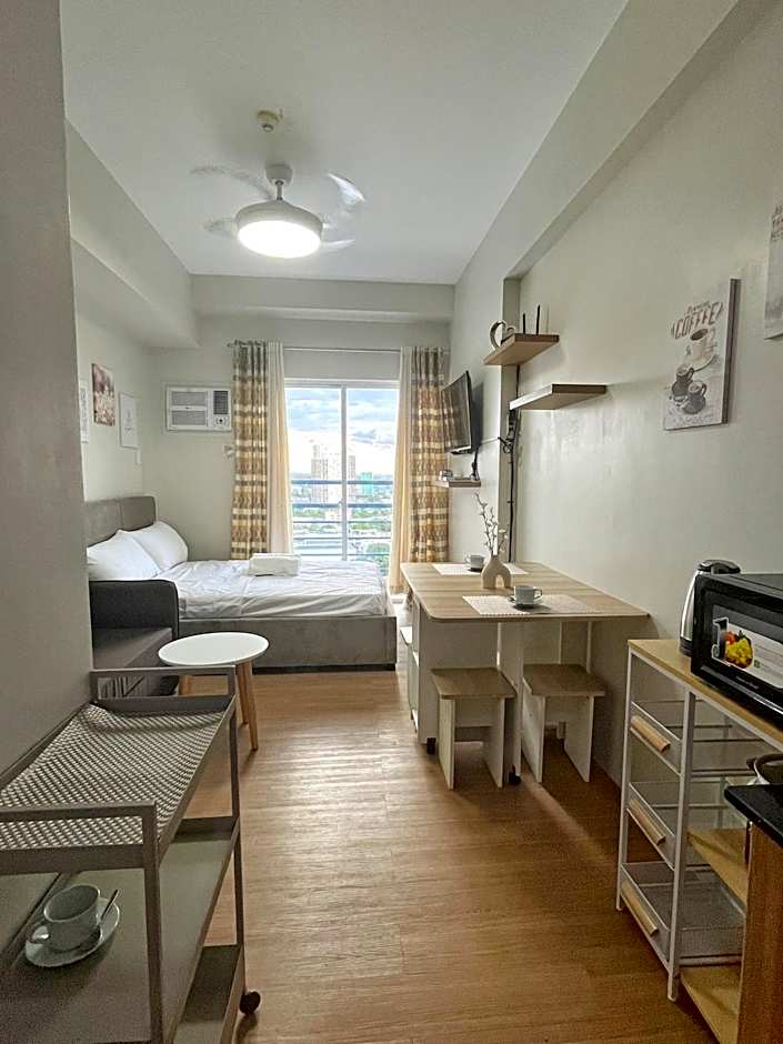 Serenity Stay Condo at 19th floor The Loop Tower Limketkai Center Lucky 19