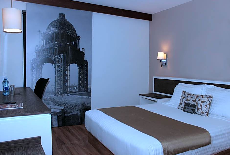 Photo 1 of 4 of 1 Queen Bed