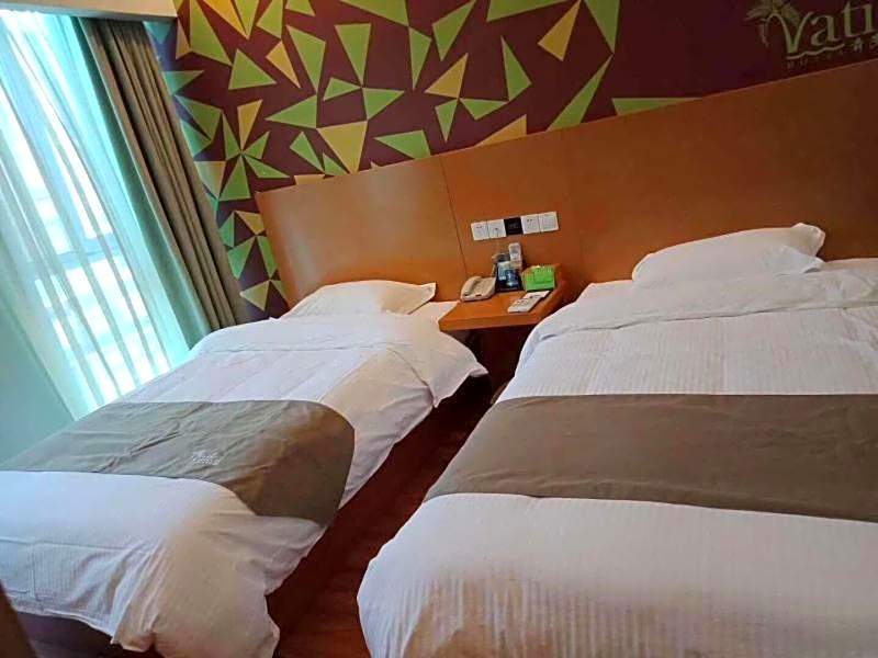 Vatica Jieshou City New Passenger Transport Center Hotel