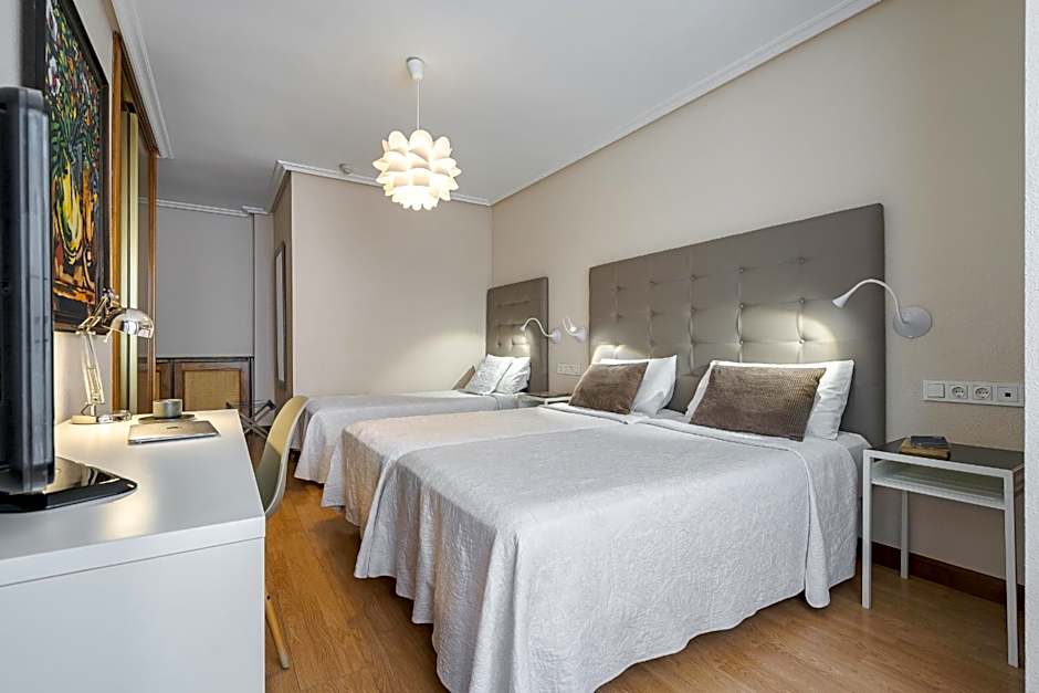 Photo 1 of 12 of Triple Room