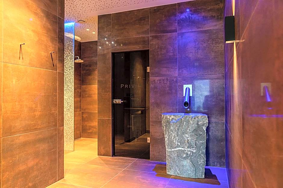 Skylodge Alpine Homes