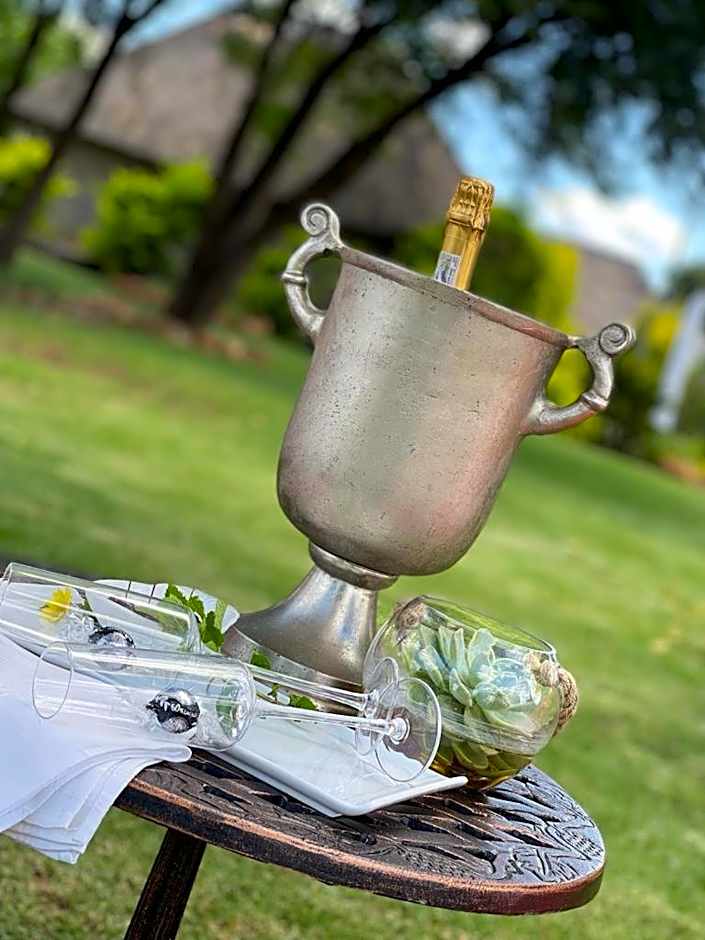 TshiBerry Bed & Breakfast