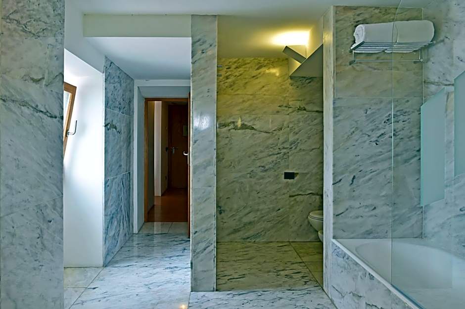 Pousada Convento de Arraiolos - Historic Hotel