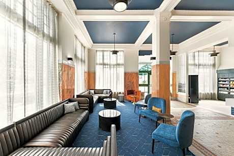 Courtyard by Marriott St. Petersburg Downtown