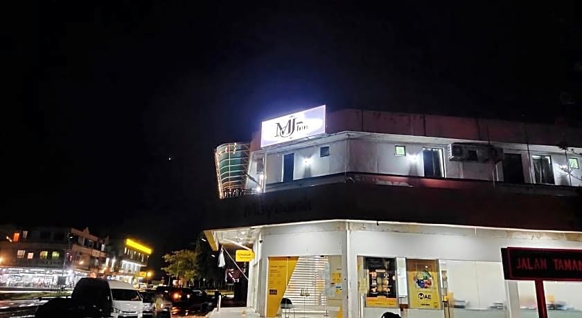 OYO 89782 Ranau City Inn