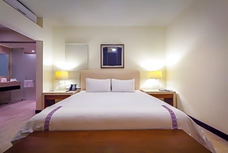 Deluxe Junior Suite