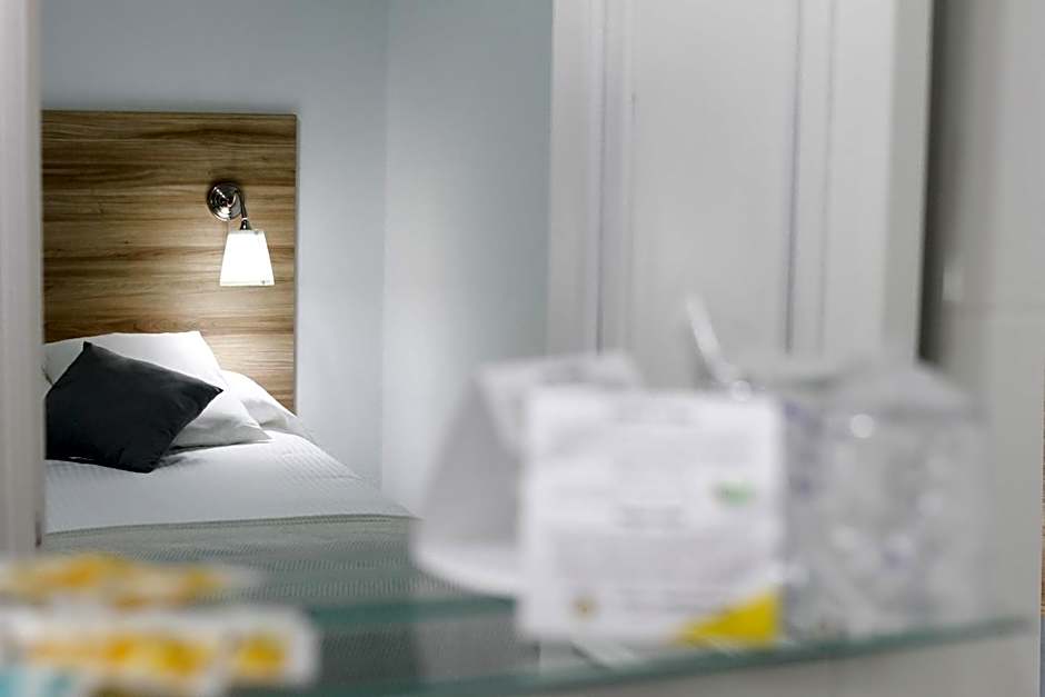 Hotel Restaurante Via Sevilla - Cadiz by MA 22 Puntos