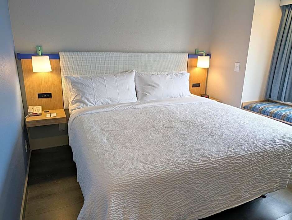 Greenville Pelham Inn by IHG