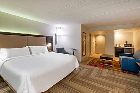 Premium King Room with Jetted Tub