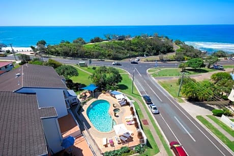 Pandanus Coolum Beach Resort