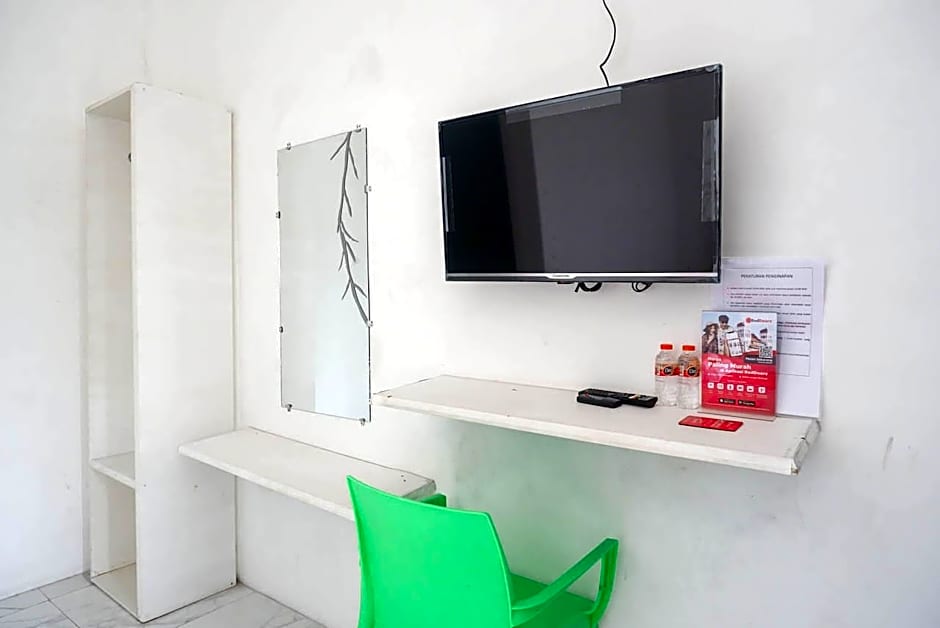 RedDoorz Syariah @ Raya Punten Batu