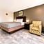 Freer Executive inn and Studios