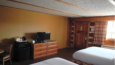Queen Room with Two Queen Beds