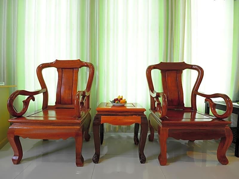 Douangpraseuth Hotel