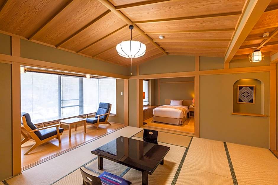 Tsuta Onsen Ryokan