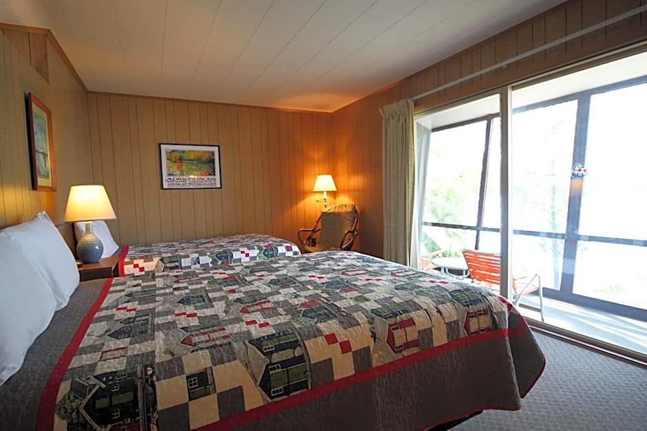Sandy Point Motel