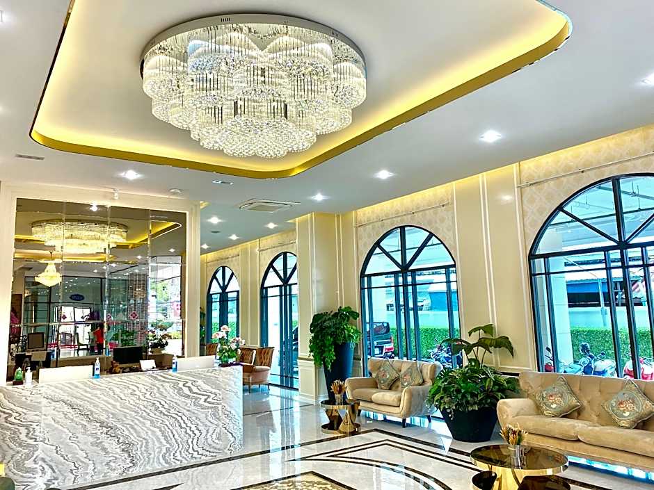 Banbua Grand Udon Hotel