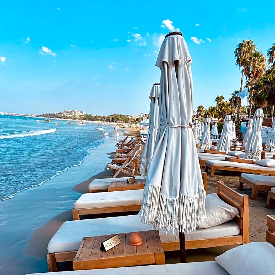 Kalia Beach Hotel Side