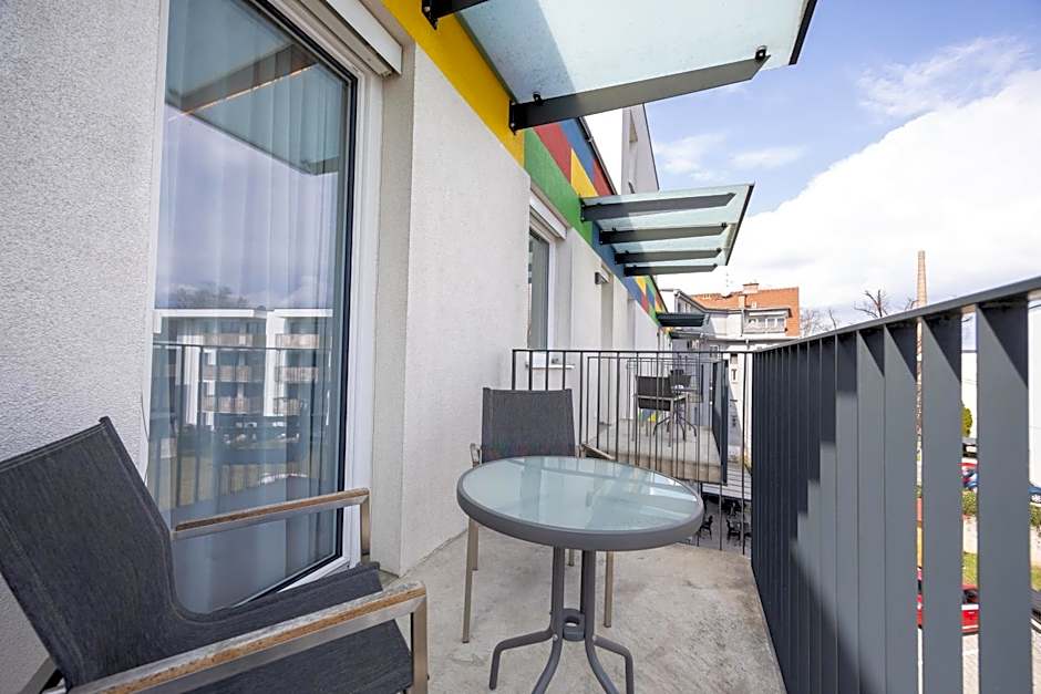SHOME Hotel Graz I Self-Check-In I Free Parking
