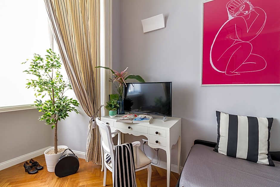 Athena Guest House