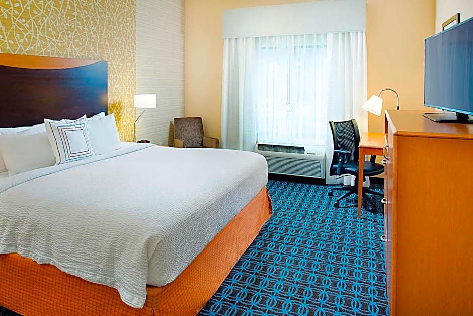 Fairfield Inn & Suites by Marriott San Antonio Seaworld/Westover Hills