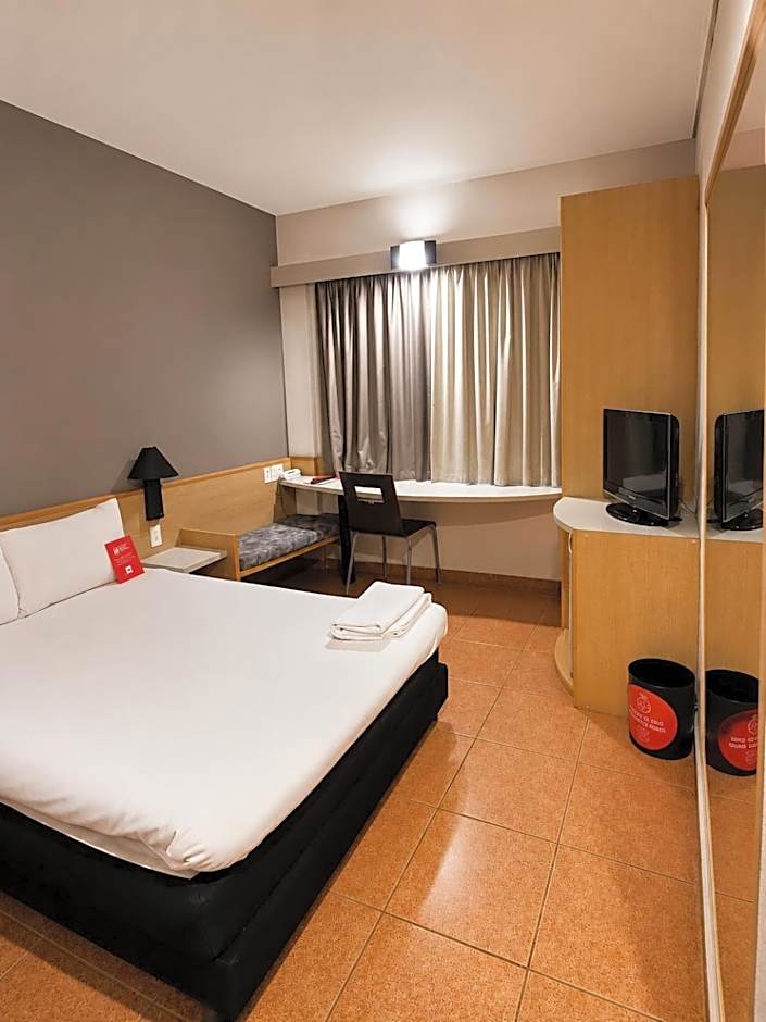 ibis Santos Gonzaga Praia