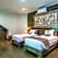 Huts Rock Ubud 