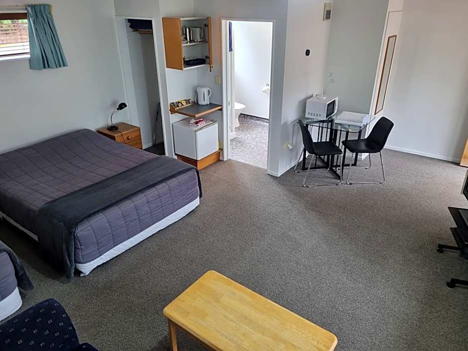 Glenalvon Lodge Motel