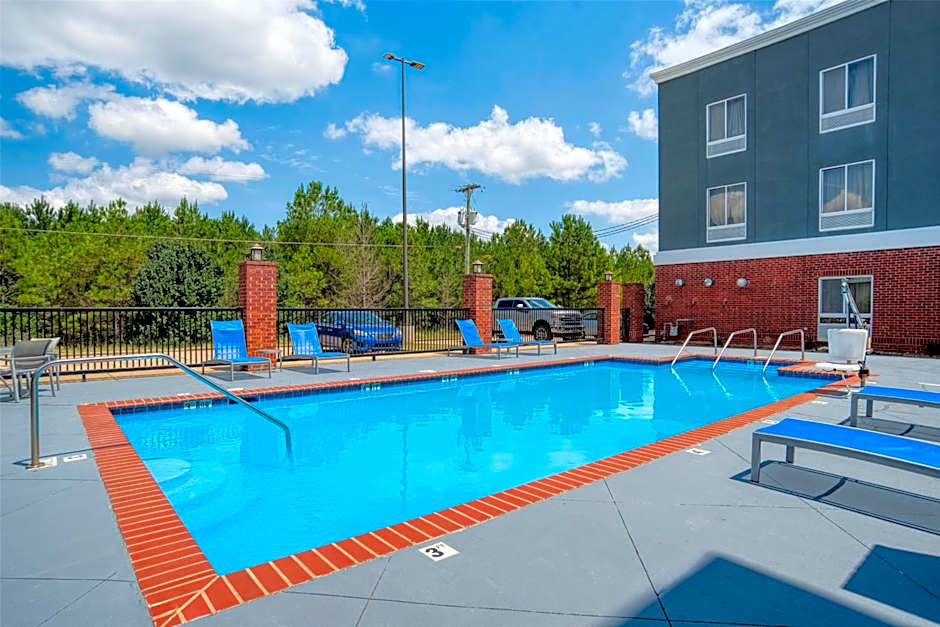 Best Western Plus Philadelphia-Choctaw Hotel and Suites