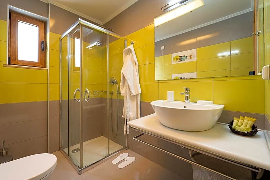 Niriides Luxury Villas