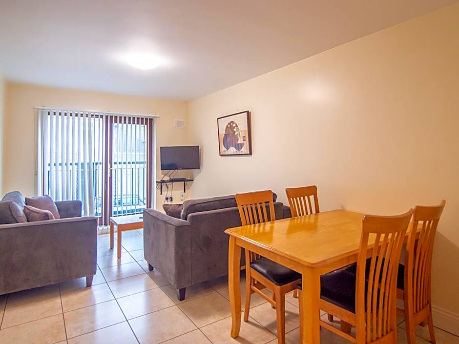 Donegan Court Aparthotel