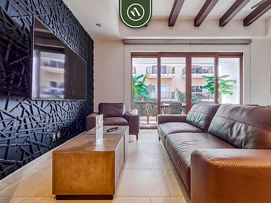 Luxury 2BR Condo in Romatic Zone - Rooftop Pool