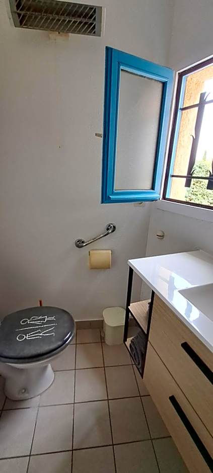 5 min voiture village de Noël joli mas de pêcheurs rénové classé 4 étoiles 8 couchages