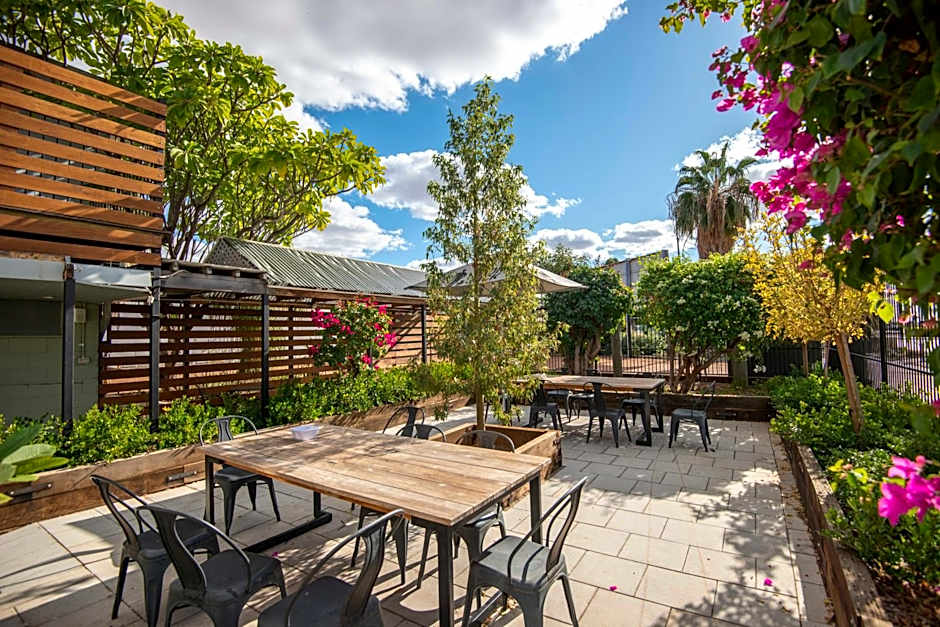 Longreach Most Central Motel