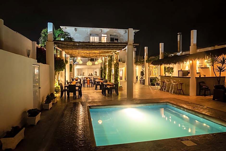 Hotel La Ría Playas