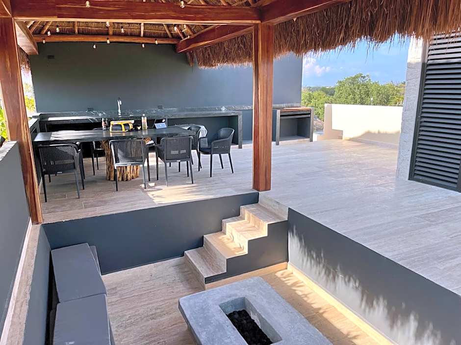 Studio w/Plunge Pool & Kitchen