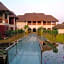 Le Pondy - Beach and Lake Resort