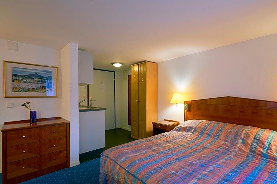 Aparthotel Hine Adon Fribourg