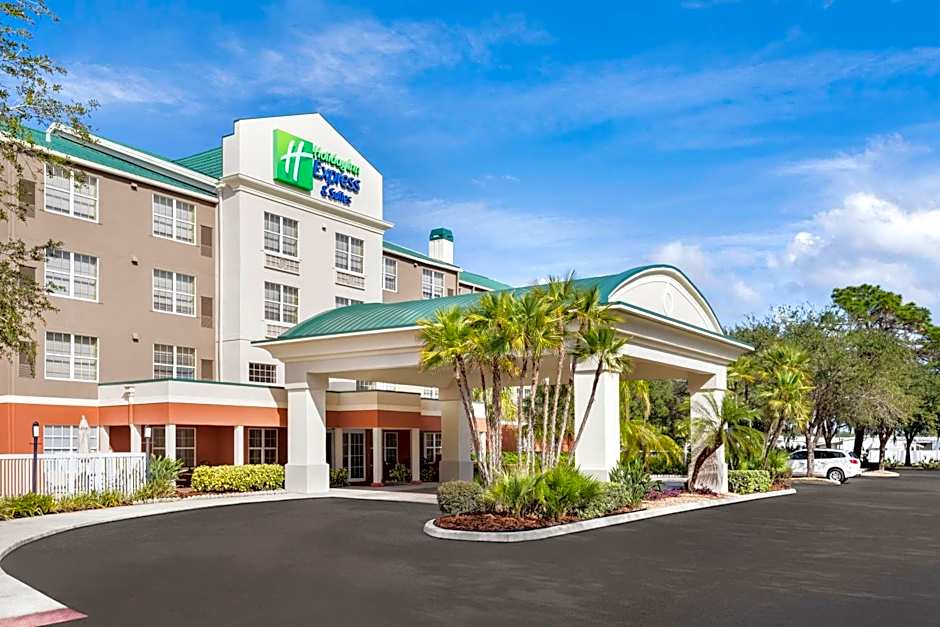 Holiday Inn Express and Suites Sarasota East By IHG