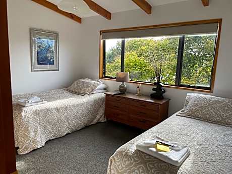 Twin Room with Shared Bathroom