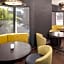 Courtyard by Marriott Houston Rice University