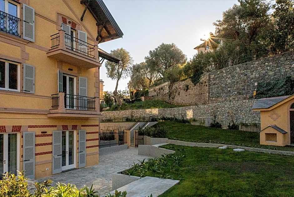 Residence Via Di Francia