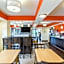 Econo Lodge White Pine Morristown I-81 & I-40 Split